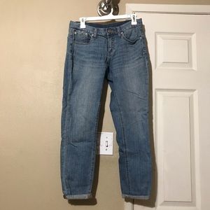BDG urban outfitter boyfriend cut jeans